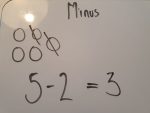2 x lommer med tuscher og en lille whiteboard tavle - Billede 3