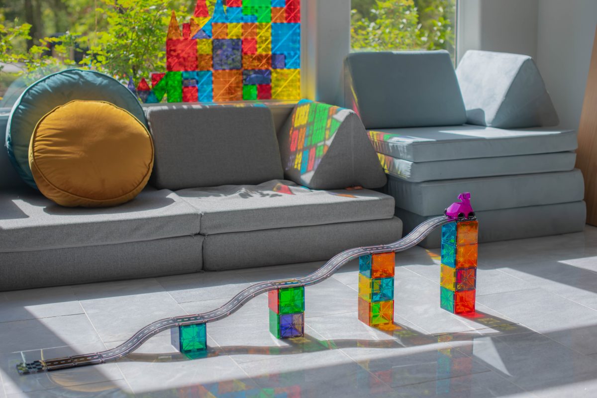 MAGNA-TILES racerbane med 2 biler 40 dele - Billede 8